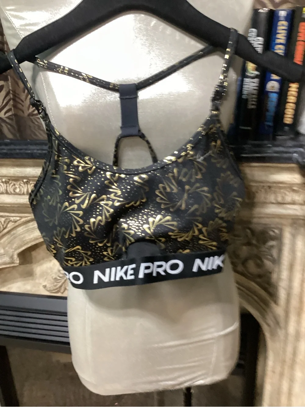 Wot  Nike metallic work bra